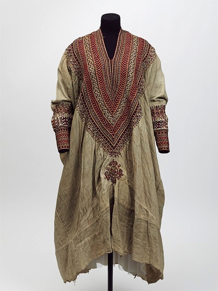 ptp-rlc:Woman’s gown made in Abyssinia (now Ethiopia) in the 1860s. V&A. Accession Number: 399-1