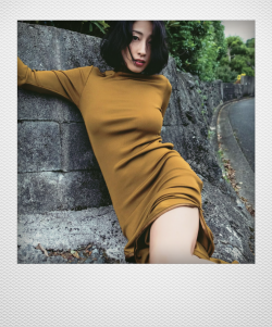 polaroid-girl-blog:    Hiroko Sato 佐藤寛子