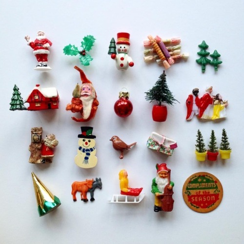 Little #vintageChristmas bits. #stufficollecthttps://www.instagram.com/p/BrXLs5ml5nQ/?utm_source=i