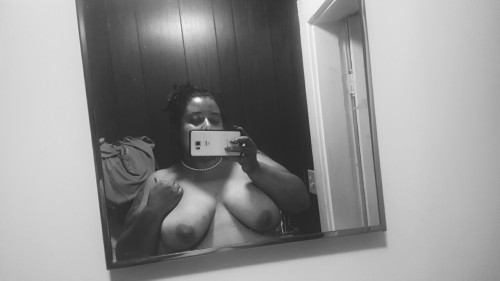 lilputita: I’m really sad but my boobs look good here