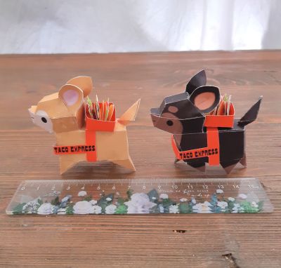 megaceros:megaceros:just finished these lads -1/3 scale papercraft miniatures from my delvery dog collectioncontinuing with these 2 french bulldogs delivering french fries (gettit?)