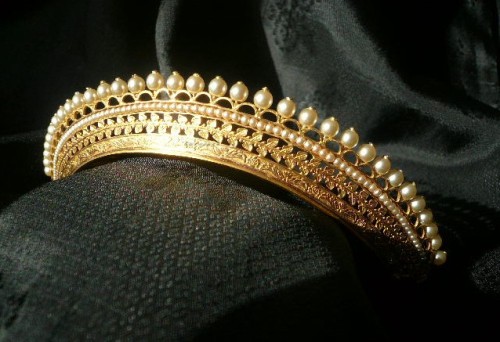 carolathhabsburg:Gold and pearls diadem. Circa 1820