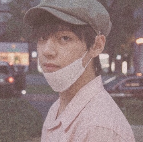 … taehyung layouts like/reblog if you use or save them