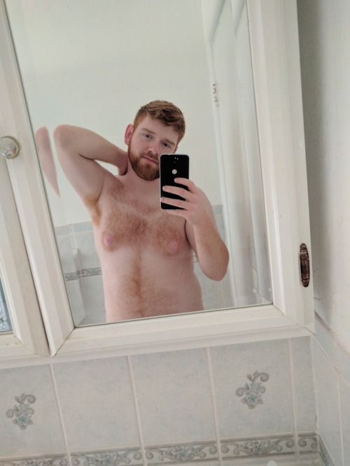 realhousewivesofhighgarden: I was gonna post a selfie but I couldn’t take one that I liked so 
