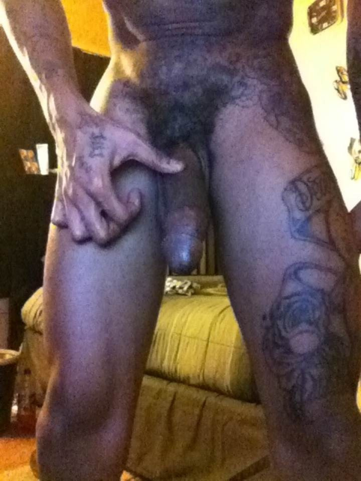 dbone27:  fuckmyassbby:  I THINK I’M IN LOVE…!! I TOTALLY LOVE  TAETHEDOUG 