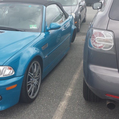 I would be fucking bullshit. This BMW had his rim ripped off. #sicksadworld #bmwm3