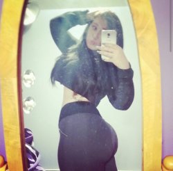 hotwomeninyogapants:  Checking out that big butt in a dirty mirror.
