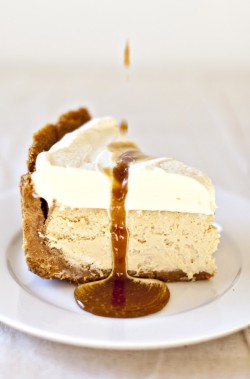 guardians-of-the-food:  Salted Caramel Vanilla Baked Cheesecake