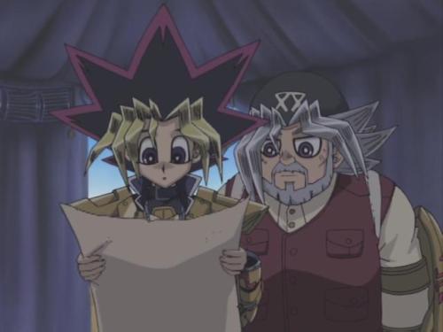 Seeing Yugi and his grandpa side by side you can really see the similarities in their hairstyles!