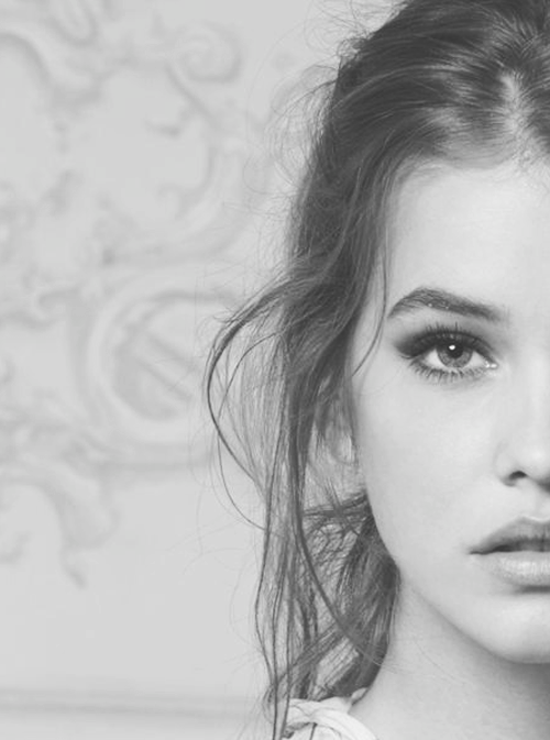 Eye of Barbara Palvin.