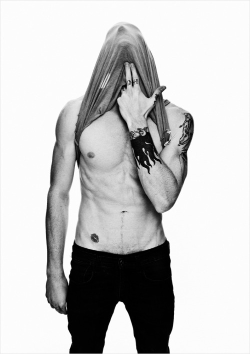 perfectshampoo:  Jake Hold photo by Darren Black http://www.darrenblackphotography.com/