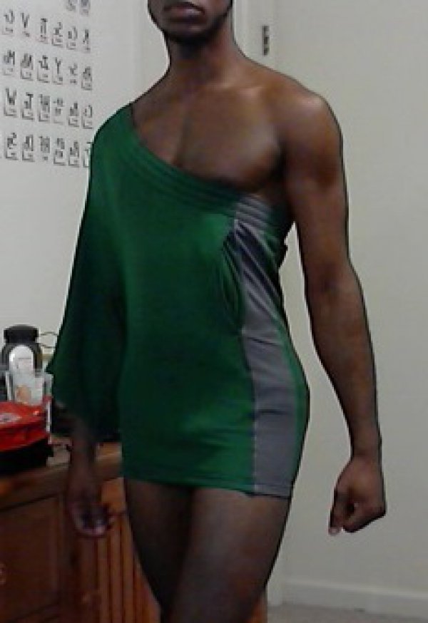 collegehumor:  Check Out These Guys Wearing Dresses Made Out of Gym Shorts [Click