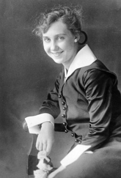 ourpresidents:  FLOTUS Birthday — Mamie Eisenhower On November 14, 1896, Mamie Geneva Doud was born in Boone, Iowa. At 19 years old, Mamie met Second Lieutenant Dwight D. Eisenhower while visiting friends at Fort Sam Houston, Texas.   Ike and Mamie