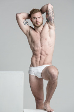 yupmagazine:Santiago Romeo X Raul Villalba-https://www.facebook.com/yupmag/