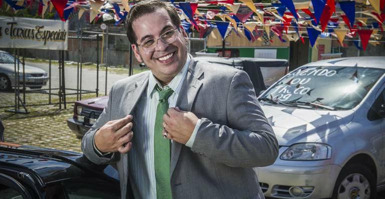 Leandro Hassum será um desempregado em ‘Chapa Quente’, nova série da Globo
Para comemorar os 50 anos da Globo, foi investido em um grande nome para substituir nas quintas-feiras o espaço em que era exibido ‘A Grande Família’.