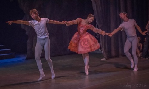 vaganovalife: Rehearsal for The Fairydoll on the Mariinsky stage.Photos by Alexander Ku ballet rehea