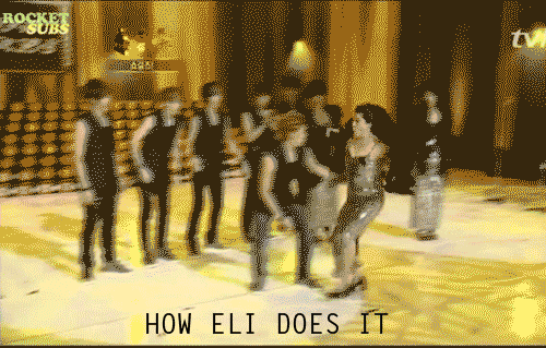 ukiss-me22:  I think we all know who we would rather be carried by.  