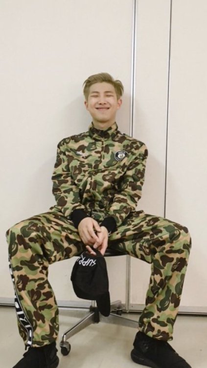 btslockscreen: kim namjoon aesthetic bf