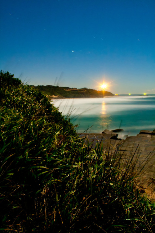 llbwwb:  Lighthouse @ Night III by Jason Beaven