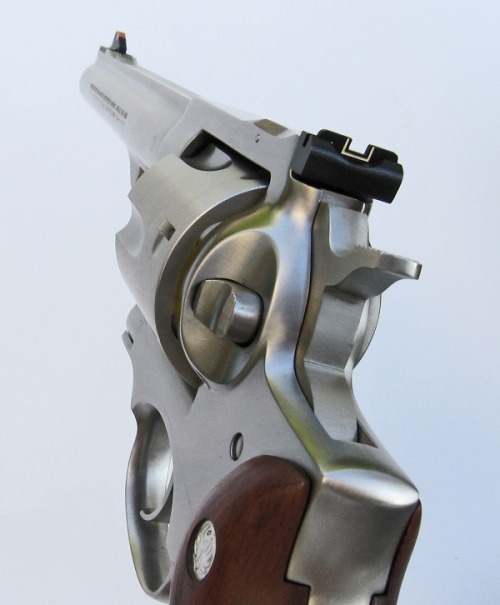 badger-actual: Ruger Redhawk, .44 Magnum.