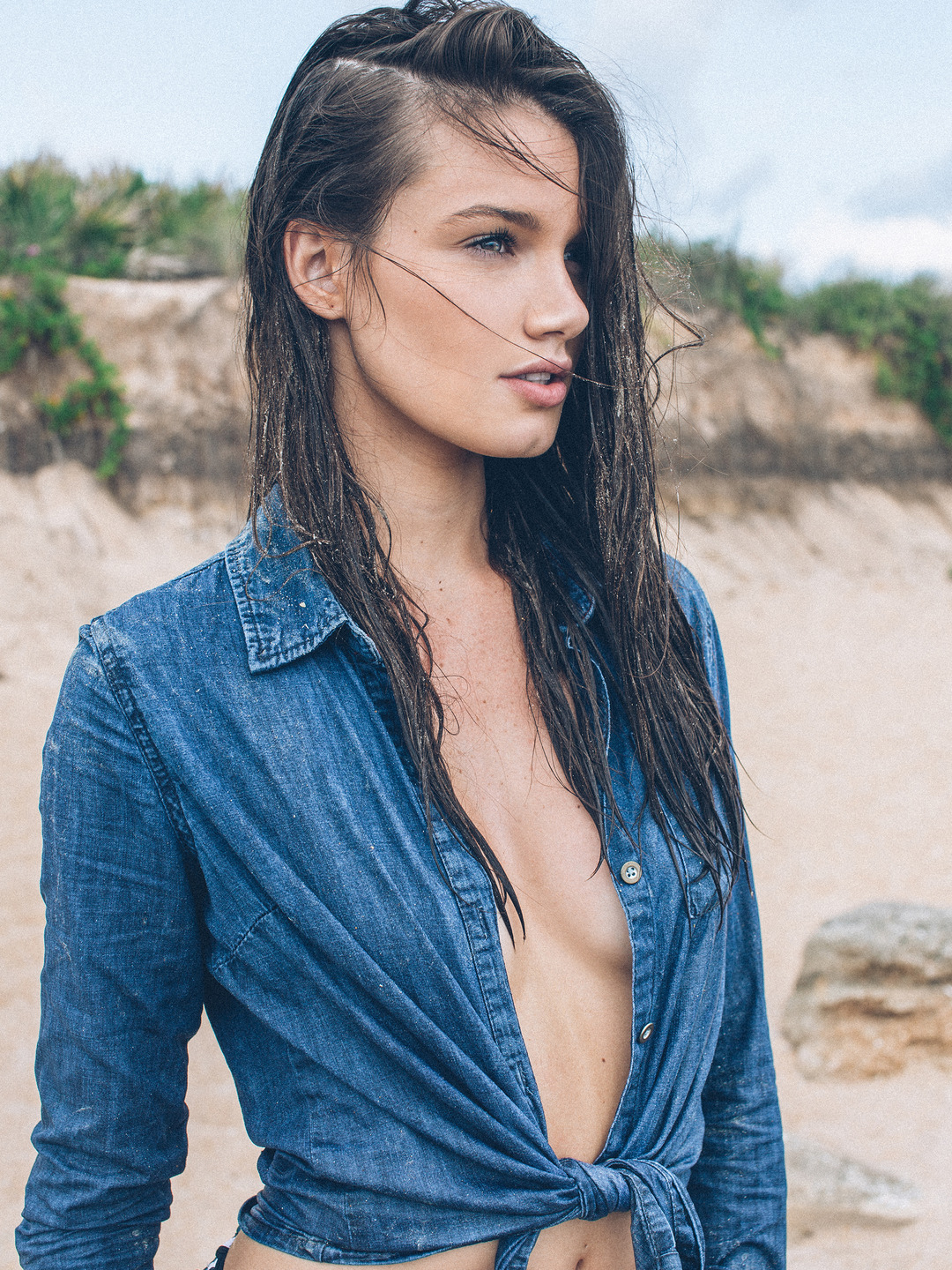 kardaan:    Hailey Outland   