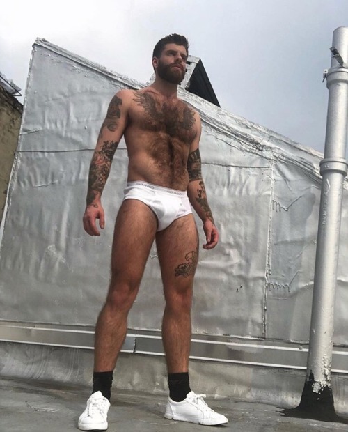 seafun5: Stud in briefs
