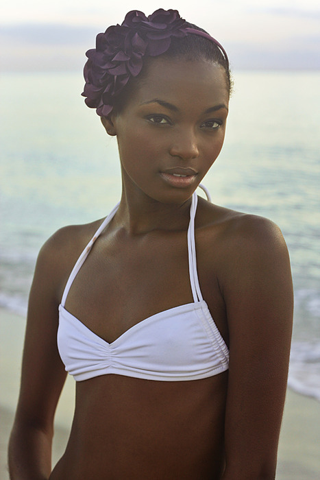 numberone-ebony:   