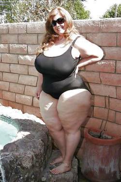 webbws365:  BBW’s are better in bed! Want to find out?  Love thick girls