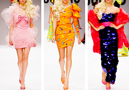 fashion-runways:MOSCHINO Spring RTW 2015if you want to support this blog consider donating to: ko-fi