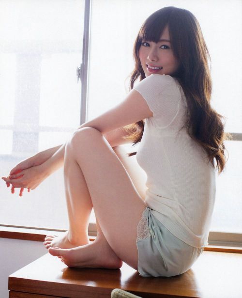 unimasa96:  mai shiraishi 白石麻衣 乃木坂46 adult photos