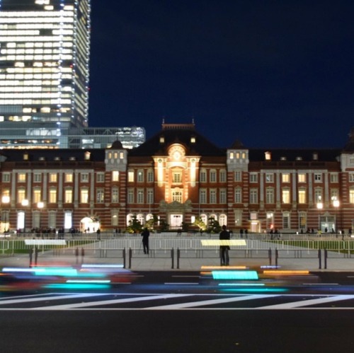 東京駅の前をマリオカートが駆け抜けていきました(^O^) #東京駅 #ライトアップ #夜景 #マリオカート #丸の内 #東京 #tokyostation #lightup #nightview #ci