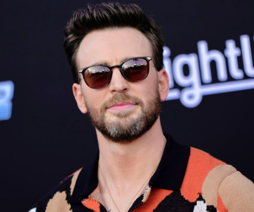 Chris Evans attends Disney And Pixar&rsquo;s &ldquo;Lightyear&rdquo; premiere at El Capi