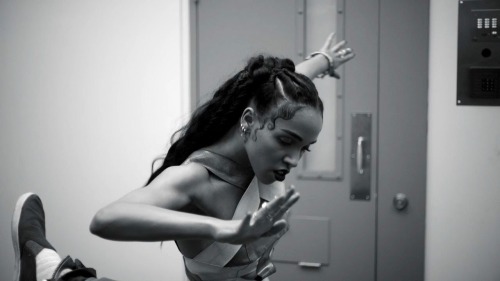 Sex stoxm:  FKA Twigs // Video Girl pictures