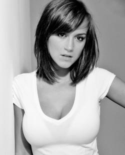 midnightcelebs:  Rosie Jones 