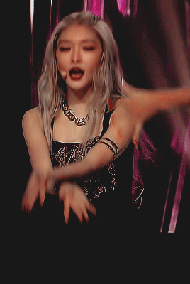 lulerains: 190717 ⋮⋮ CHUNGHA - CHICA
