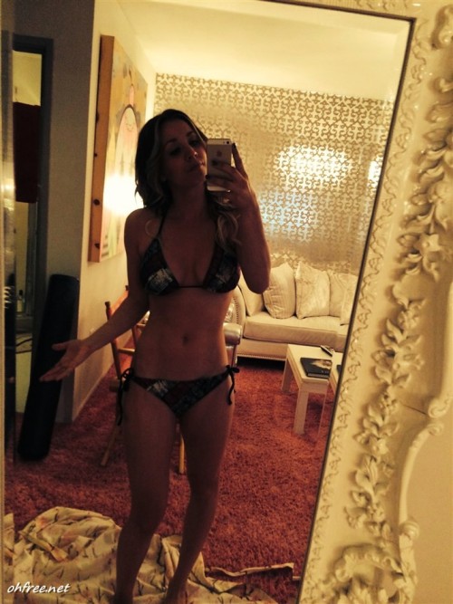 dananod:  ohfree:  Kaley Cuoco Nude Cell Phone Pics Leaked www.ohfree.net 001  (via TumbleOn) 