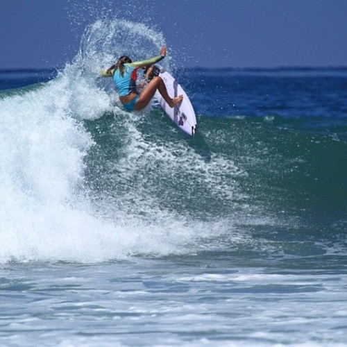 surfandbefree:  http://surfandbefree.tumblr.com Frankie Harrer 