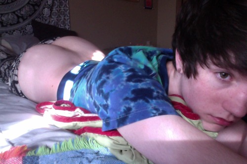 princehippie:  first butt pic bc im cute