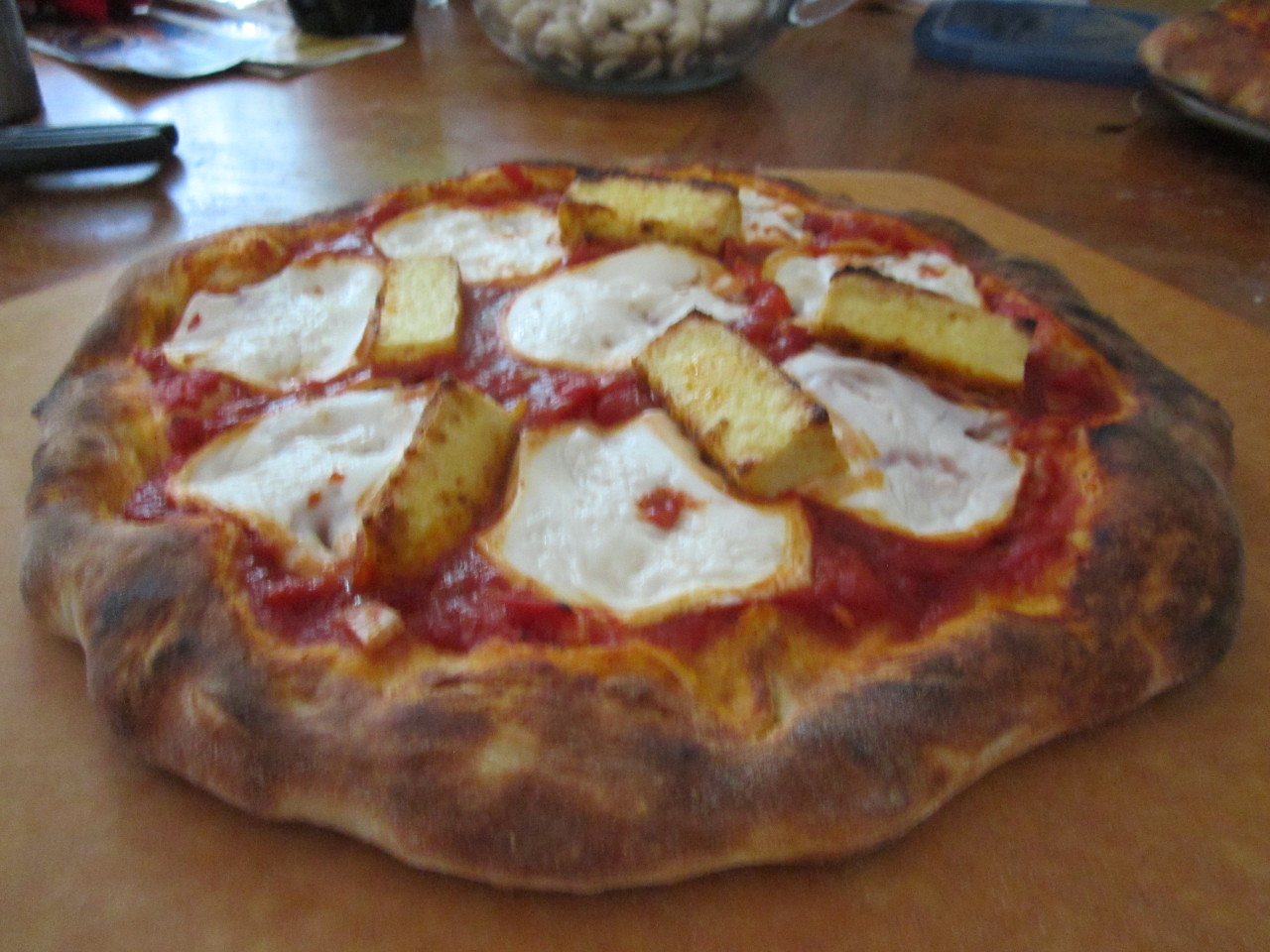 veganpizzafuckyeah:  reblogged from notrealfood:  Two pizzas topped with fried tofu