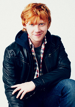 jemmasmmns:  favorite celebrity meme: [1/5] photoshoots   Rupert Grint by Lorenzo