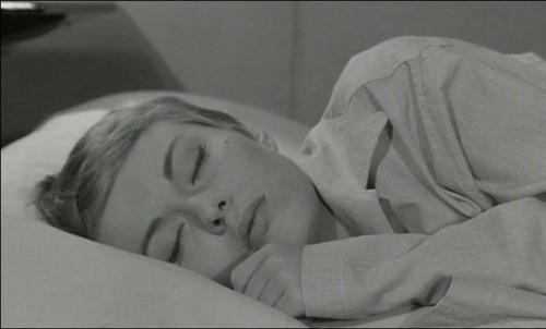 jean-seberg:Jean Seberg in Les grandes personnes (1961, dir. Jean Valère)