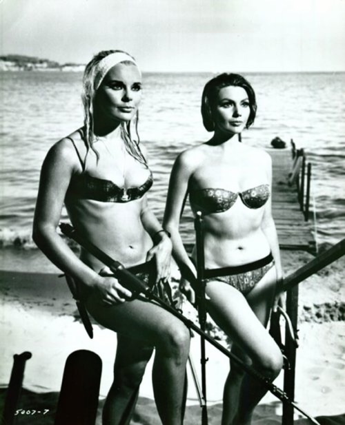 Elke Sommers & Sylva Koscina - Deadlier than the Male, 1966.