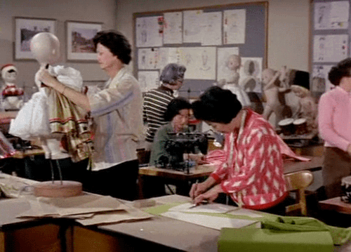 adventurelandia: Making the dolls for “it’s a small world” for the 1964 New York World’s Fair. Disneyland Goes to the World’s Fair (1964) 