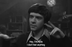 https://64.media.tumblr.com/fa1d86bedaef4e4add35f6be18db69e8/tumblr_n1kyspps7I1rnxzb3o1_500.gif