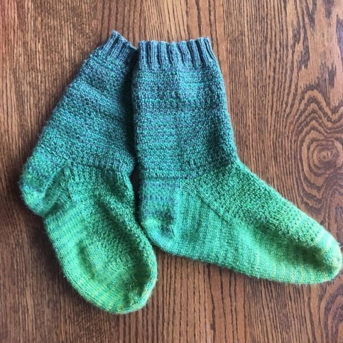 I&rsquo;m the slowest knitter in creation, but I finally finished these #brokenseedstitch socks!