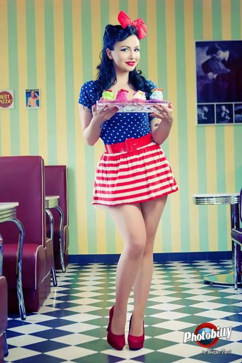 pinmetoyourwall:  by Bostjan Tacol heimliche-geliebte64:  Ana Perduv ♥♥♥♥♥♥ 