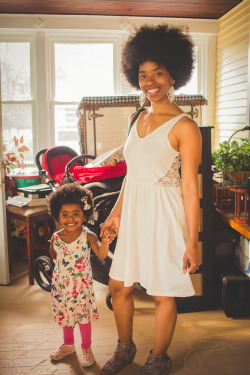 paintmemidnightblue:  jaseminedenisephotography:  Princess &amp; QueenI ran into the beautiful Tsage and her mother at my family’s baby shower. Talk about a stunning pair! Photographer: Jasemine-Denise // IG // FB // Portfolo // Blog  Beautiful  Look