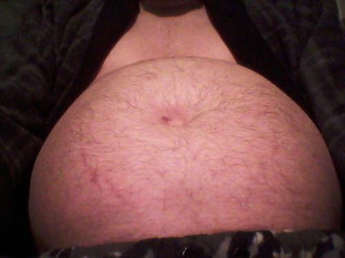 gurglygutguy:  I’ve lost a wee bit of weight as of late, but I’m still round, so all is good 