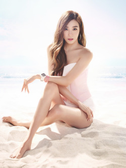 : [HQ] SNSD Tiffany for Casio Baby-G S/S