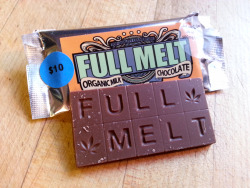 banana-jo:  Full melt organic milk chocolate bar. These are pretty dank! 